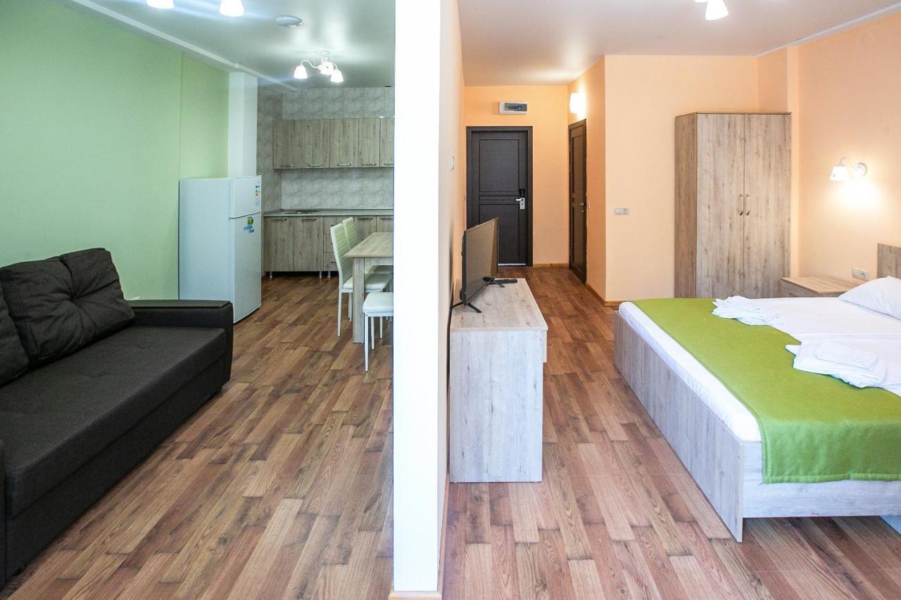 Гостиница "Курорт" Pitsunda Dış mekan fotoğraf
